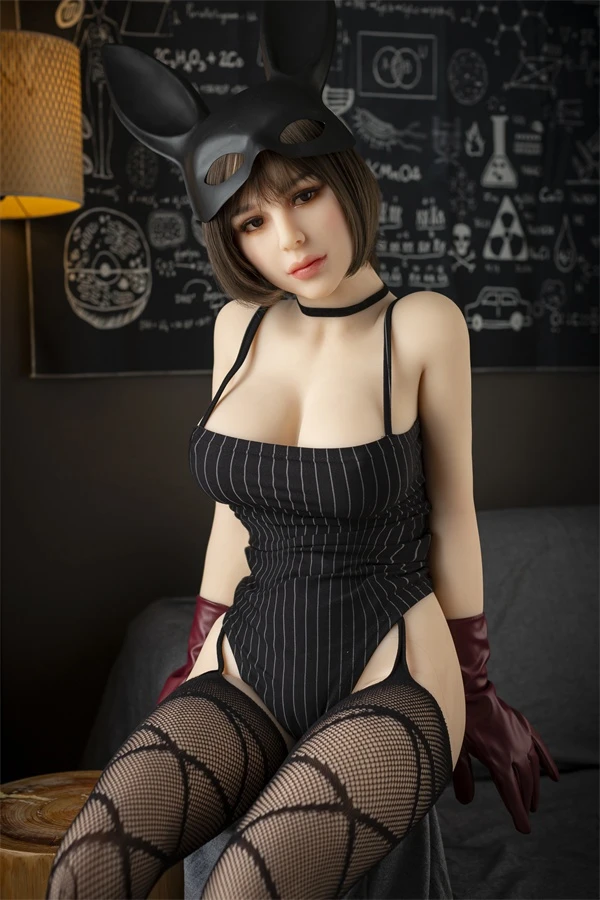 6YE Doll Elle 160cm 曲線美の魅力的なバニーセックスドール