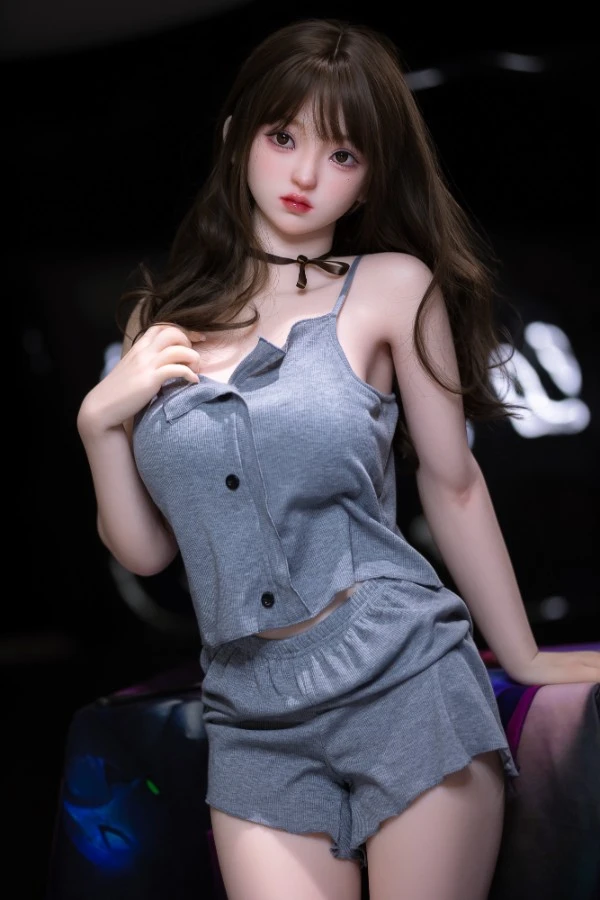 Aibei Doll レビュー: 色白で愛らしい 157cm のアジア人セックスドール Lily
