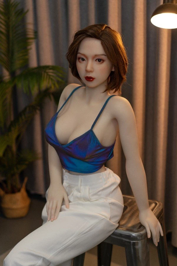 AXB ドール アイリーン 165cm - 成熟したショートヘアの女性セックスドールのレビュー