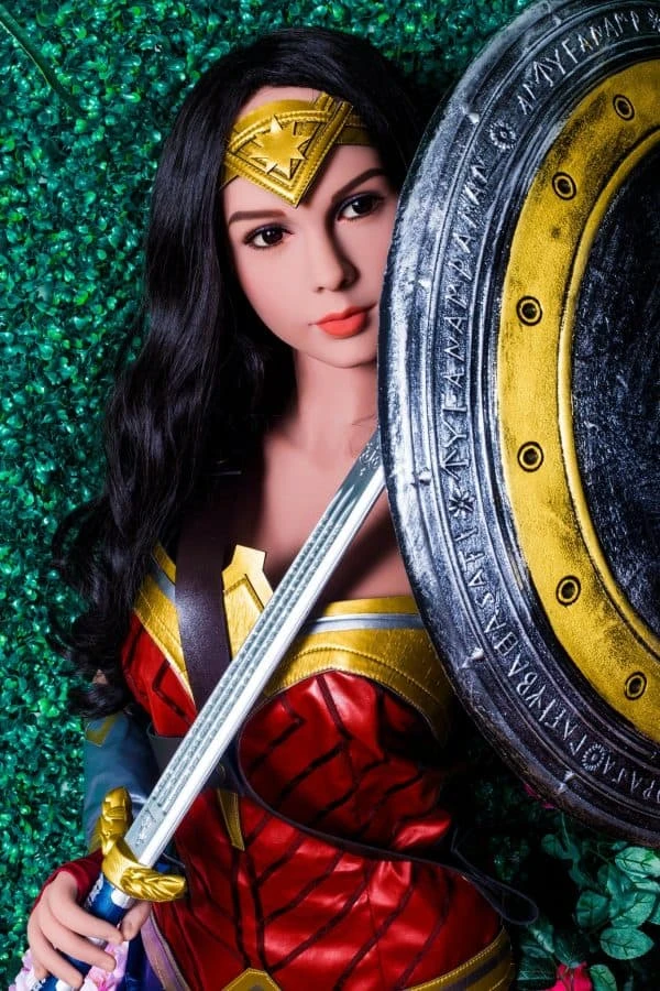 WM Dolls 等身大ファンタジーワンダーウーマンセックスドール 165cm 2つ目のヘッドが無料で付属