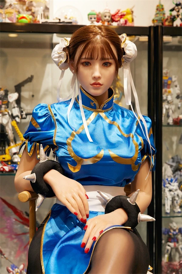 CST ドール - 身長 160cm の究極のリアルな COS 春麗セックス ドール