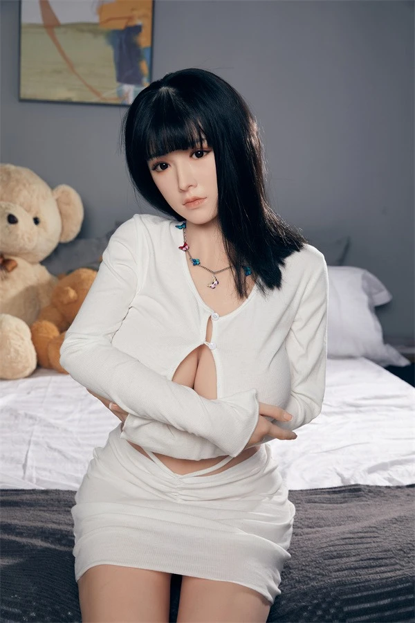 CST Doll が魅惑的な 155cm 等身大セックスドール、ロザリーを発表