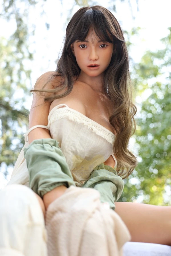 Irontech Doll レビュー: シリコン製アジア系日本人セックスドール Wrenlee 167cm の詳細な分析とユーザー体験