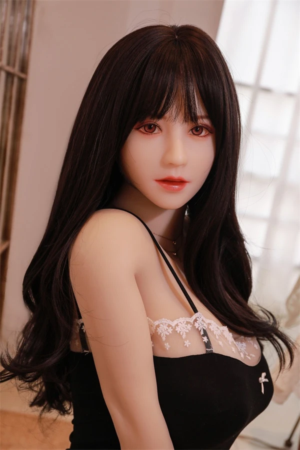 リフラノ ジュリエット 168cm 曲線美の日本のセックスドール レビュー