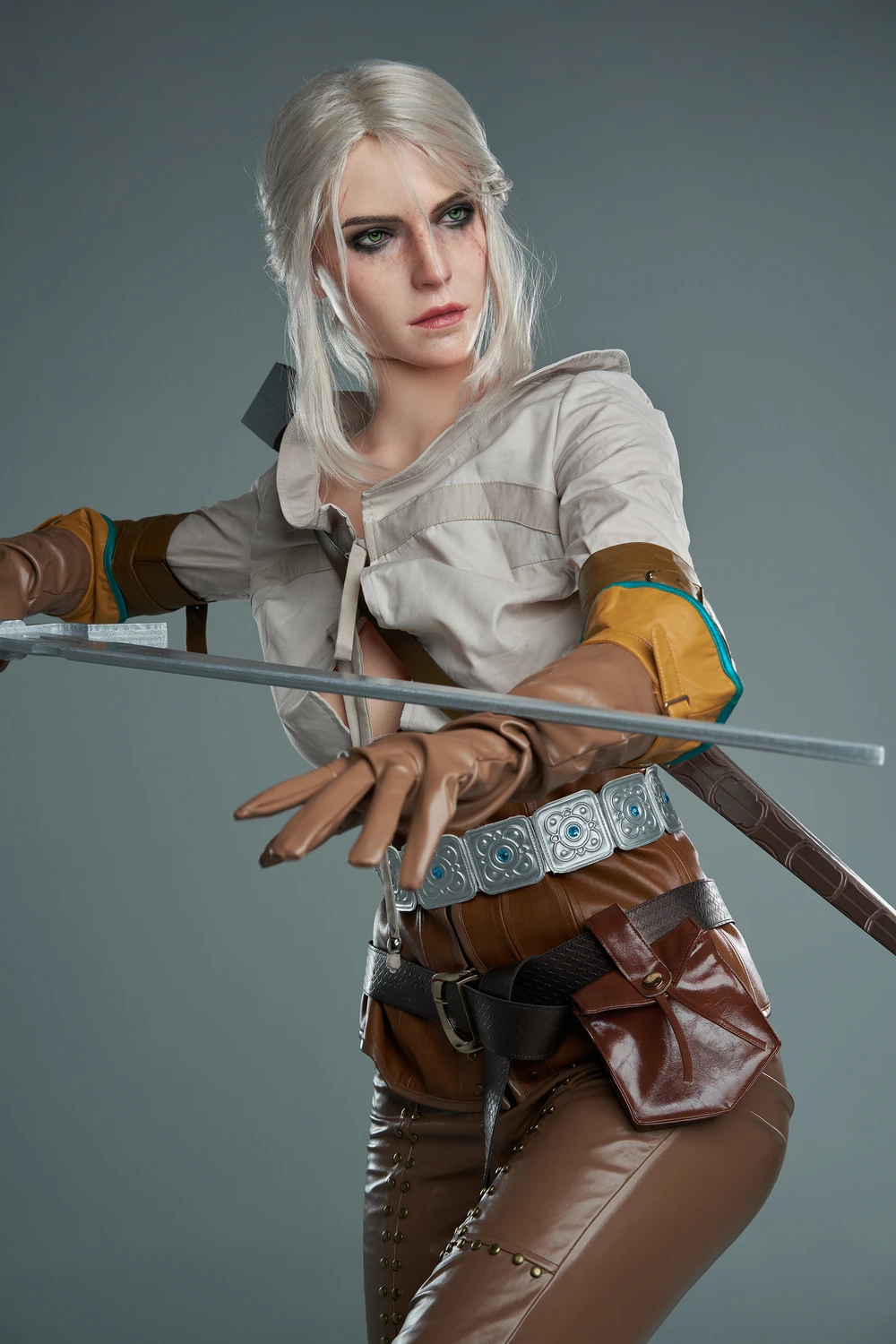 ゲームレディによるウィッチャー3の超リアルなシリセックスドール168cm