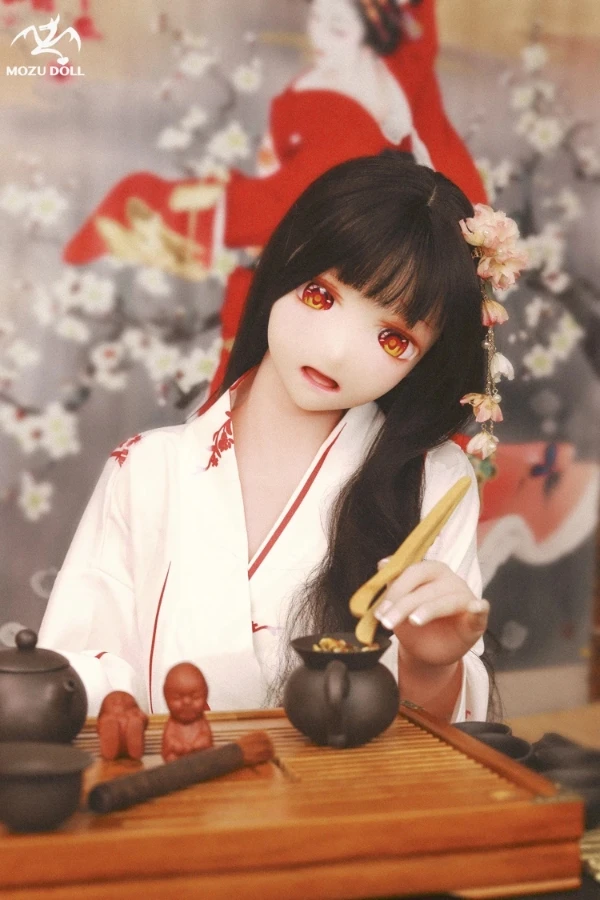MOZU Doll Emmalyn 145cm アニメコミックセックスドールレビュー - 同一の衣装が付いた無料ドール付き