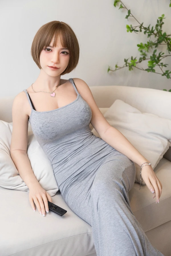 Qita Doll Nora 166cm 成熟したアジア人日本人セックスドール 調節可能な眼窩付き レビュー