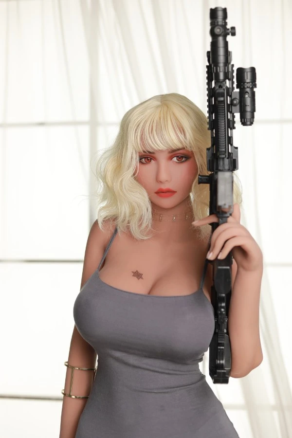 リフラノ ドール アマンダ 170cm リアルな成熟したブロンドのラブドールのレビューと詳細な分析