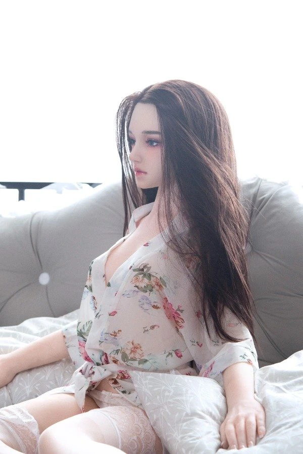 ルイザ 160cm リアルドール - 美しい色白のセックスドールのレビュー
