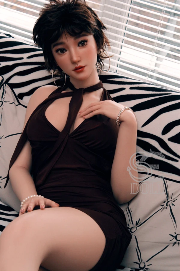 SEDOLL Hailey 160cm ショートヘア セックスドール レビュー: あなたのコレクションに一風変わった一品を