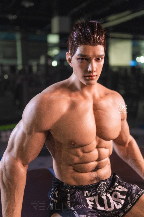 リアリングドール アディソン: 比類のない魅力とリアリズムを備えた 183cm 男性シリコンセックスドールの詳細なレビュー