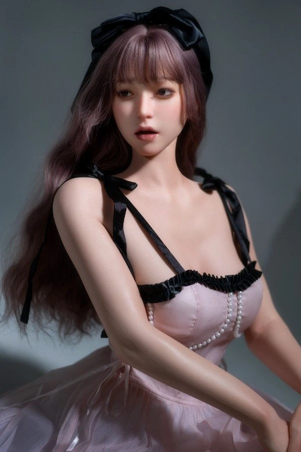 Zelex Doll Paulina 170cm シリコン製セックスドール 可動顎と口腔構造を特徴とする