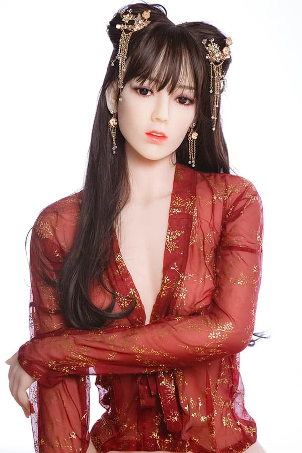 アイベイ人形 - 中国の女優ディ・リレバにインスパイアされた小さな胸が特徴の身長176cmの人形。無料の第2ヘッド付き。
