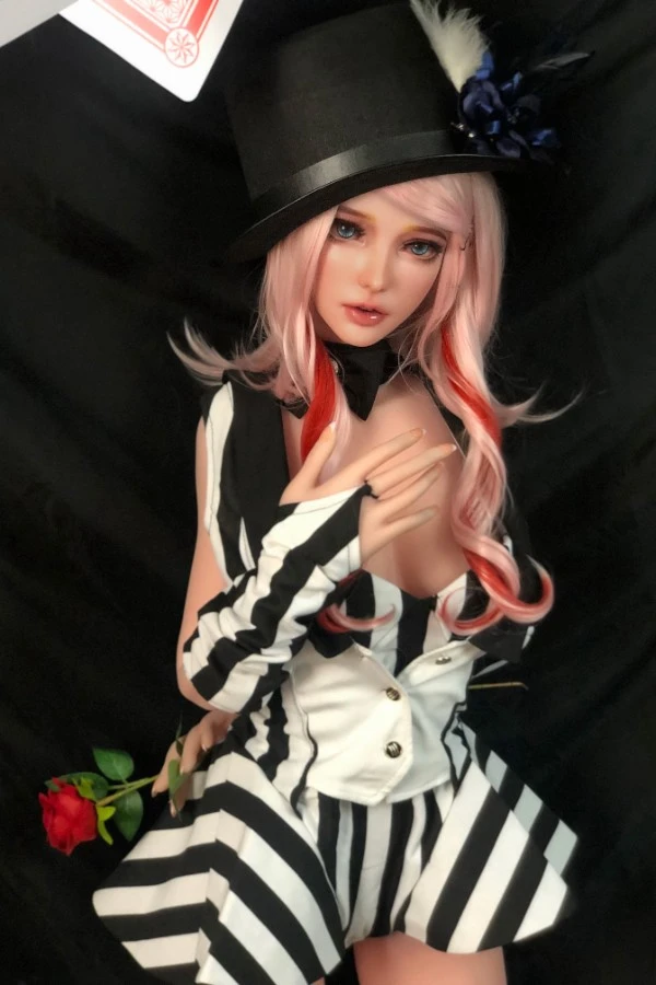 魅惑的なピンク髪の魔法のセックス人形リサ 165cm by Elsa Babe